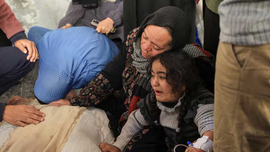 গাজায় ইসরায়েলি হামলায় অন্তত ৬৫ জনের মৃত্যু, অনিশ্চিত যুদ্ধবিরতি